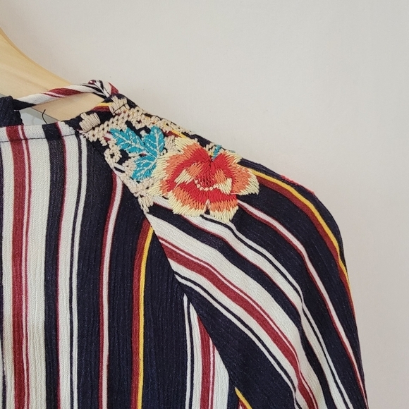 Andree Women Black/Orange Floral Embroidered Casual Top Sz S Long Sleeve Boho - Picture 8 of 12